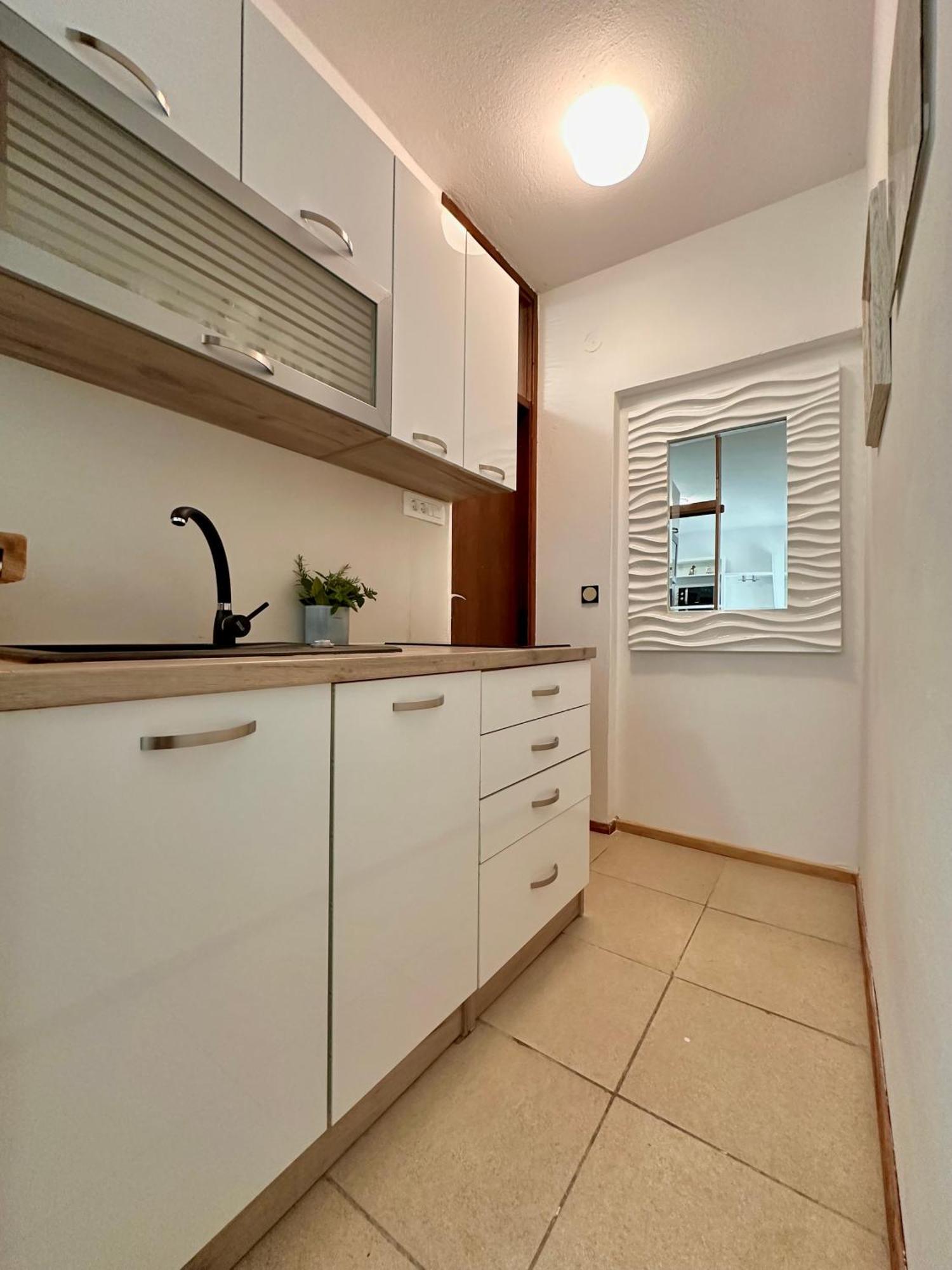 Z Apartment Njivice